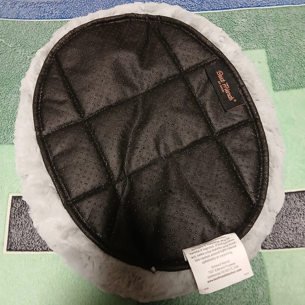 Faux Fur Self Warming Cat Bed 17x14 Gray